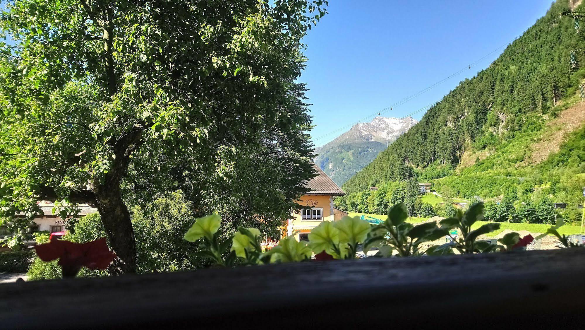 Apartments Rosenhof Mayrhofen Zewnętrze zdjęcie